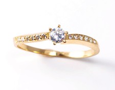 9ct or Jaune Solitaire &