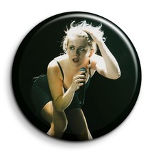Zaho de Sagazan 2 - Badge 38mm