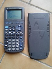 CALCULATRICE TEXAS INSTRUMENTS TI-82 TBE fonctionne parfaitement