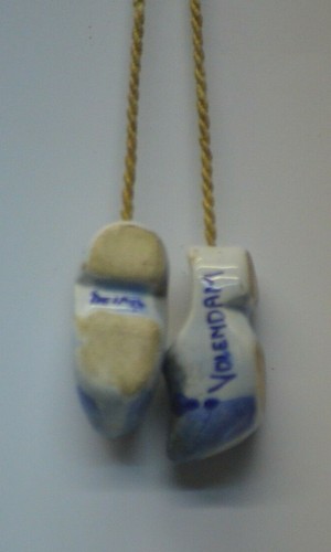 Ancienne paire sabot delft - de,