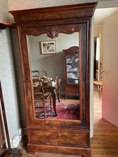 Armoire ancienne en bois