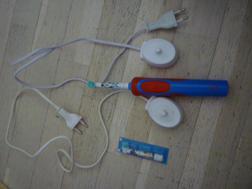 Brosse dent braun oral - dent,