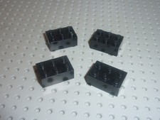 4 x LEGO Black bricks 2 x 3