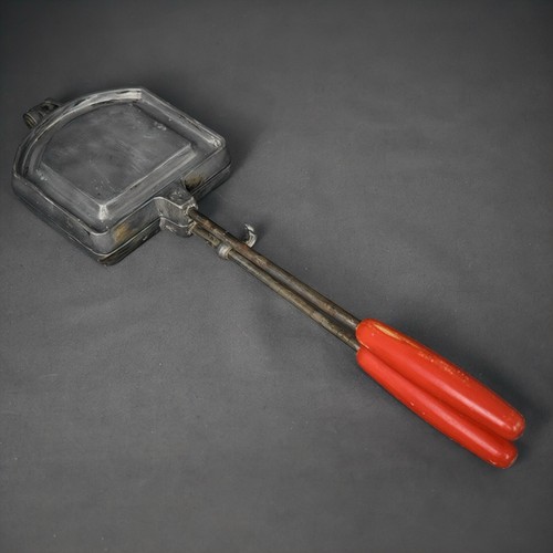 Ancien gaufrier aluminium - gaufrier, en