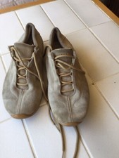 baskets femme 38 en Daim beige