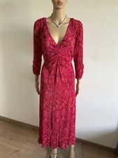 Robe longue neuve avec manches