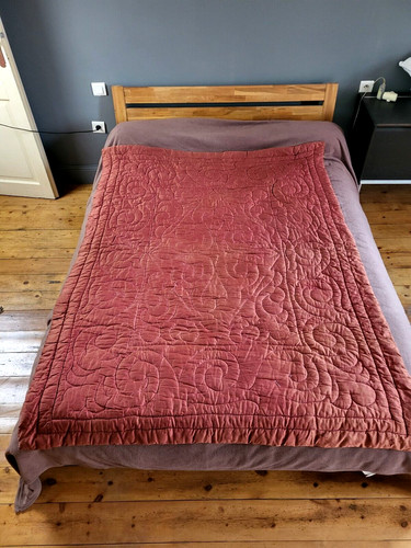 Ancienne couverture piquée