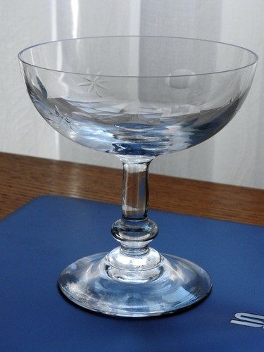 Ancienne coupe verre - à, vin