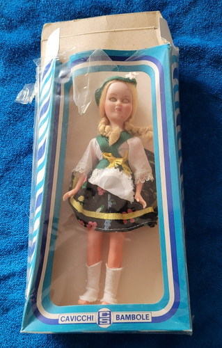 Vintage poupee folklorique - poupee,