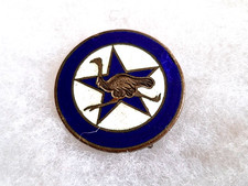 Un insigne militaire " 4°