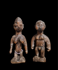 Paire de poupées de