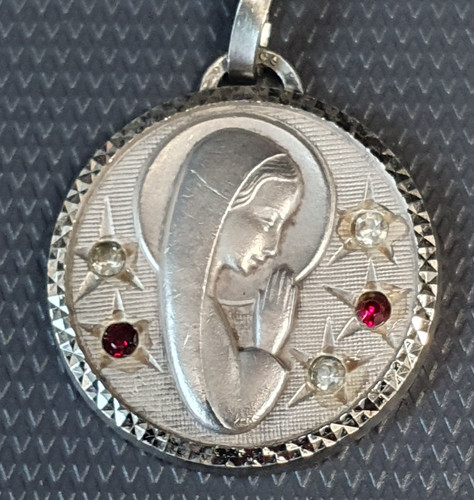 Bijou medaille religieuse - bijou,