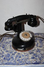 ANCIEN TELEPHONE A COLONNE  " modèle 1931 "