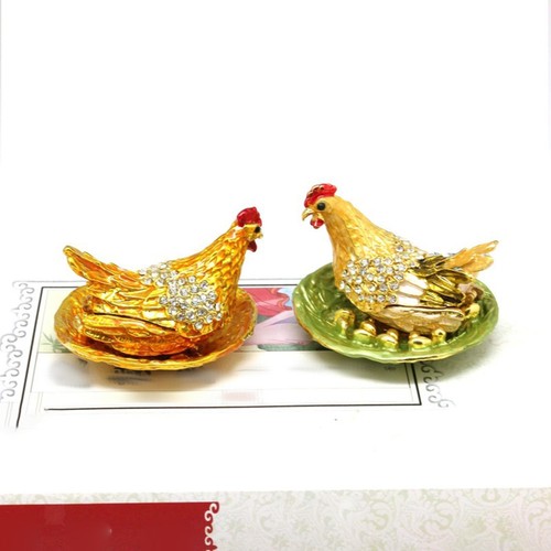 Figurine poule pondeuse - de,