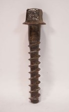 Ancienne Vis De Rail En Fer Pour Traverses De Chemin De Fer Autour D'Erfurt