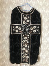 Ancienne collection chasuble prêtre XIXe-XXe siècle