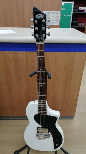 Supro electric guitar used - electric,