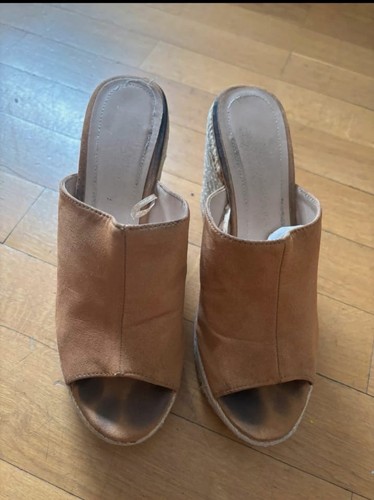 Sandales compensées beaucoup - compensées,