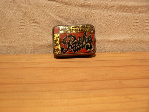 Ancienne boite rouge aiguilles - rouge,