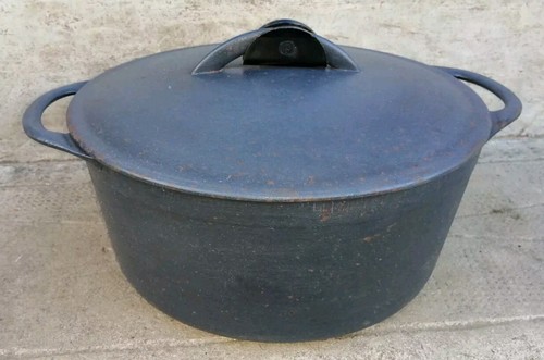 Grande cocotte ronde - en, fonte