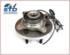 MOYEU DE ROUE AVEC ROULEMENT