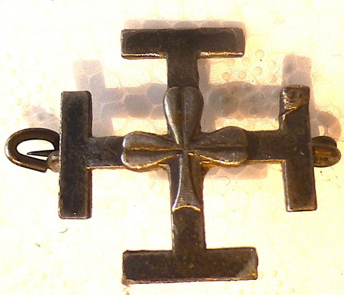 Croix pattée insigne - croix,