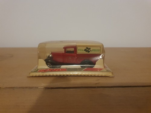 Ford van majorette - majorette, 201