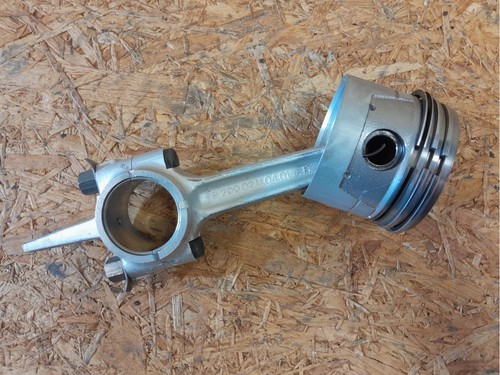 Piston segments bielle - +,