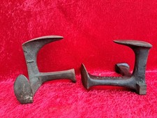 2 Vieux Trépieds, Enclume De