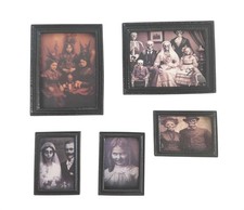 Maison de Poupées Macabre