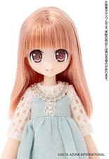 Poupée AZONE INTERNATIONAL