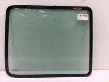 Vitre panneau latéral G