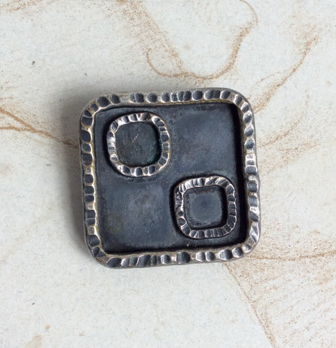 Grand bouton moderniste - grand, en