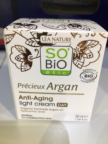 Anti âge crème - légère, so