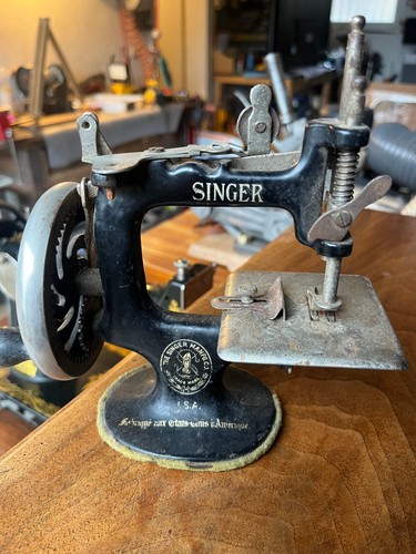 Machine coudre singer - machine,