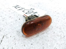 REPETITEUR D'AILE GAUCHE 8200257684 RENAULT CLIO 2 phase 1 (03/1998 06/2001)