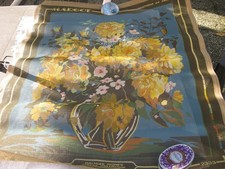 GRAND CANEVAS MARGOT A FAIRE  DAHLIAS JAUNES  D'apres peltriaux  65X78 A FAIRE