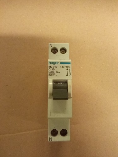 Disjoncteur c10 hager 710 - mj,