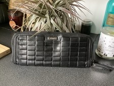 Sac pochette BURBERRY tres bon