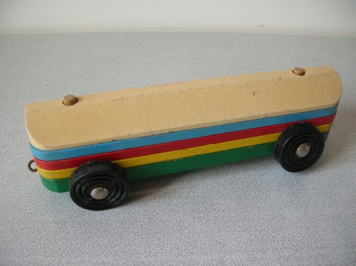 Ancien jouet jeu éveil - ancien, bus