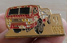 RARE VINTAGE PIN'S COURSE