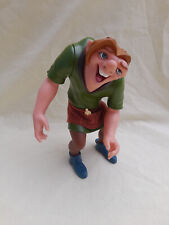 FIGURINE QUASIMODO LE BOSSU DE NOTRE DAME AVEC TABLIER DISNEY 22.5 CM