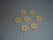 7 x LEGO Tan round plate 4032