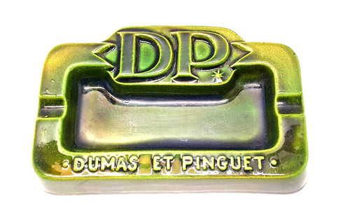 Ancien cendrier pub terre - pub,