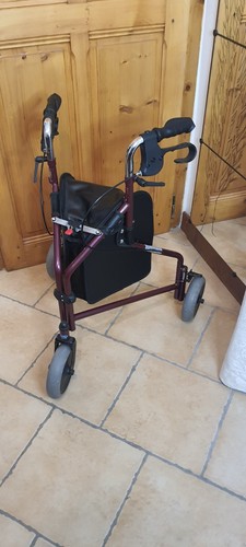 Déambulateur roues invicare - roues,
