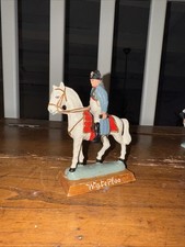 JOUET FIGURINE EN COMPOSITION DURSO SOLDAT DE LA BATAILLE DE WATERLOO