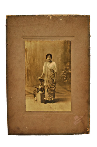 Antique parsi femme portrait - parsi,