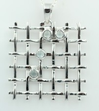 Conception Mode Pure 0,65 Carat Topaze Bleu Cabochon Remorque 925 Argent Collier