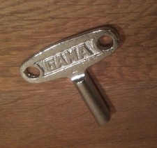 Clef N°4 pour jouets Gama Petit Tank T60 Clé Char & Schlüssel Mercedes 407 Key  