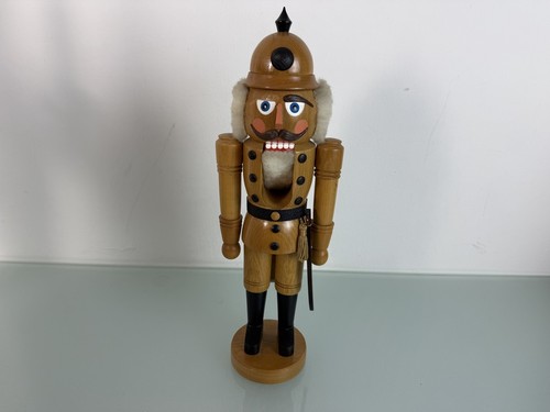 Figurine casse noix bois - casse, 39